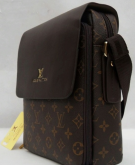 Bolsa Louis Vuitton  marrom Transversal